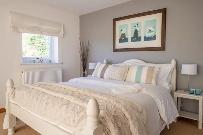 Bedroom at Brinkworth stable conversion, L710 (photo 9)