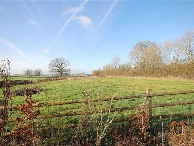 Views - country at Brinkworth stable conversion, L710 (photo 14)