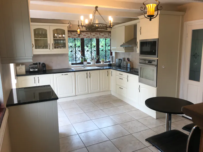 Kitchen at Essendon Edwardian cottage, E477 (photo 17)