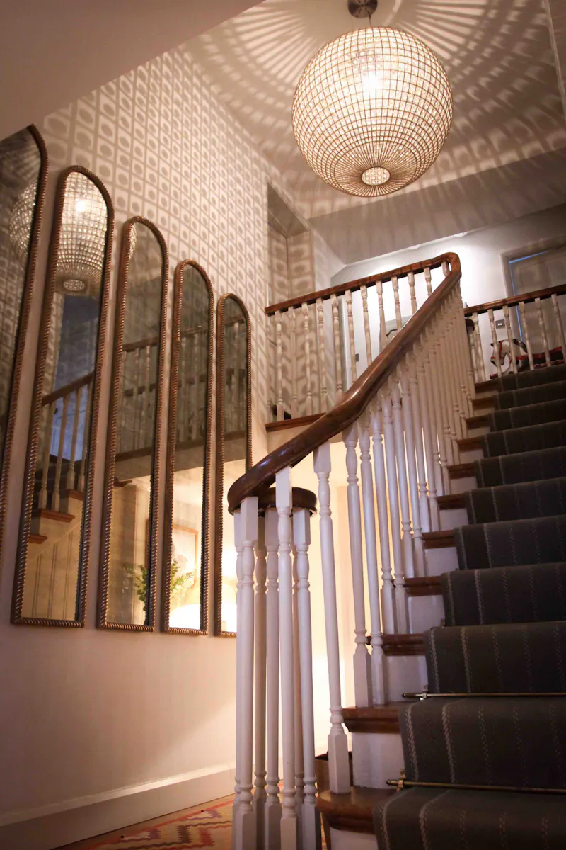 Staircase at Choosey Farm, North Warnborough, L714 (photo 14)