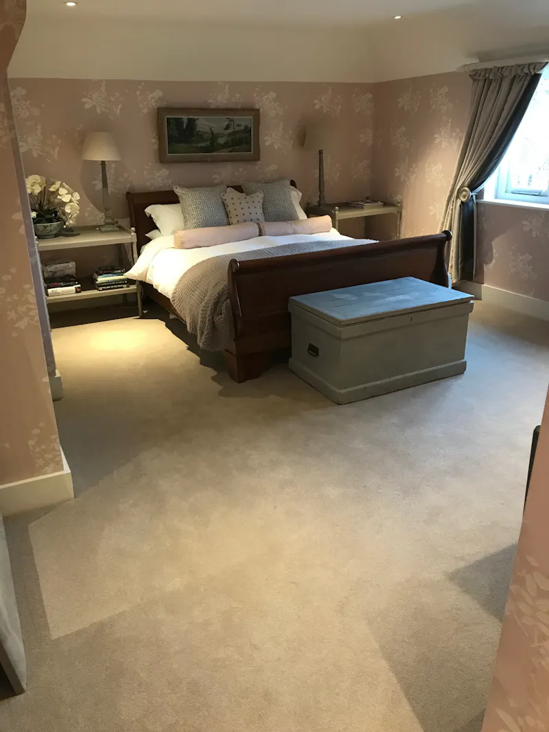 Bedroom at Choosey Farm, North Warnborough, L714 (photo 19)