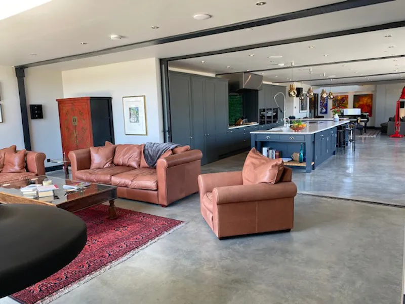 Living Room at Striking modern Sevenoaks barn, K452 (photo 11)