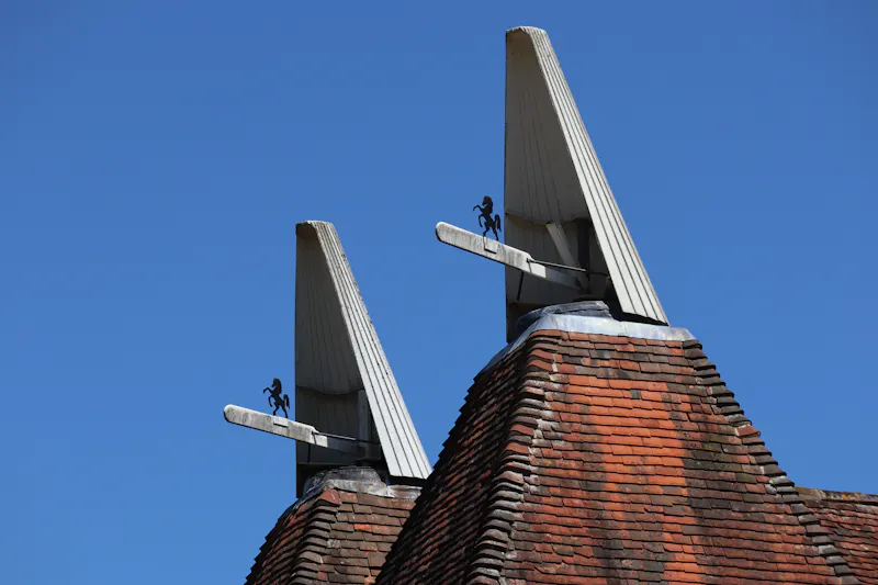 Benenden threshing barn venue, L715 (photo 18)