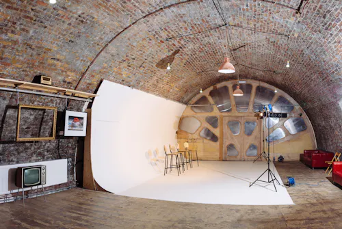 Railway arch studio in Brixton, N481