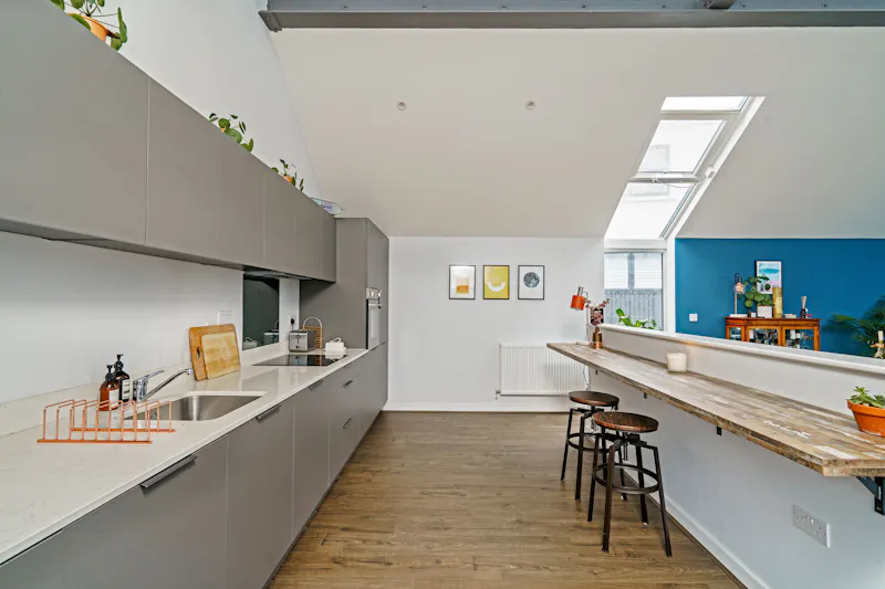 Kitchen at Modern mews in Hertford, D2484 (photo 10)
