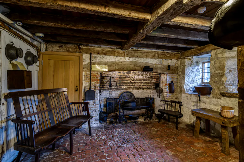 Historic Lewes hall-house, M342 (photo 8)