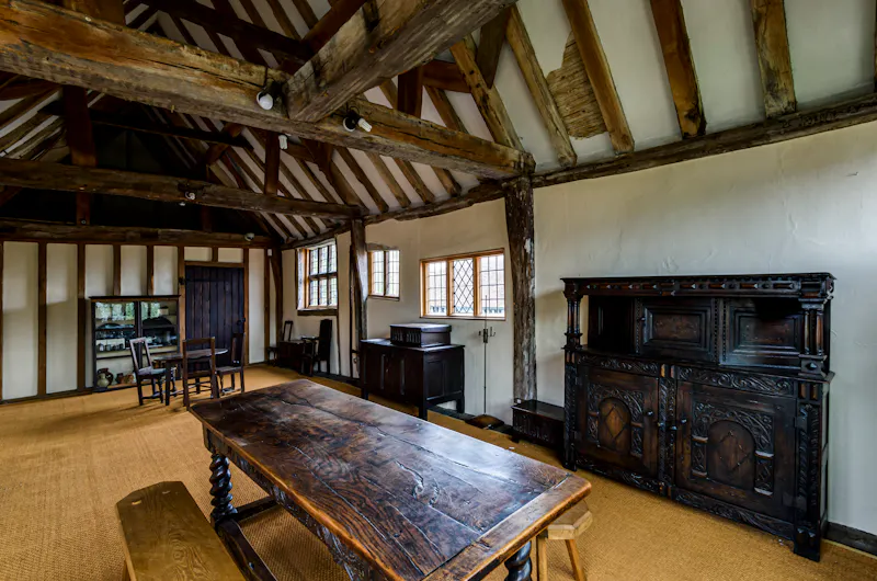 Dining room at Historic Lewes hall-house, M342 (photo 14)