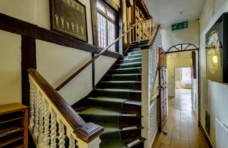 Staircase at Lewes Georgian museum, A1532 (photo 11)