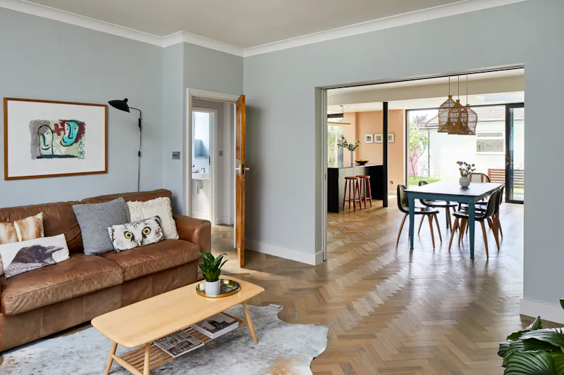 On-trend Wandsworth house, D2469 (photo 3)