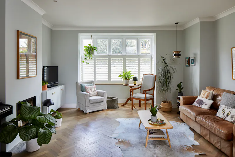 Sitting room at On-trend Wandsworth house, D2469 (photo 2)