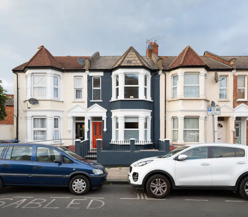 Contemporary Harlesden house, B1890 (photo 1)
