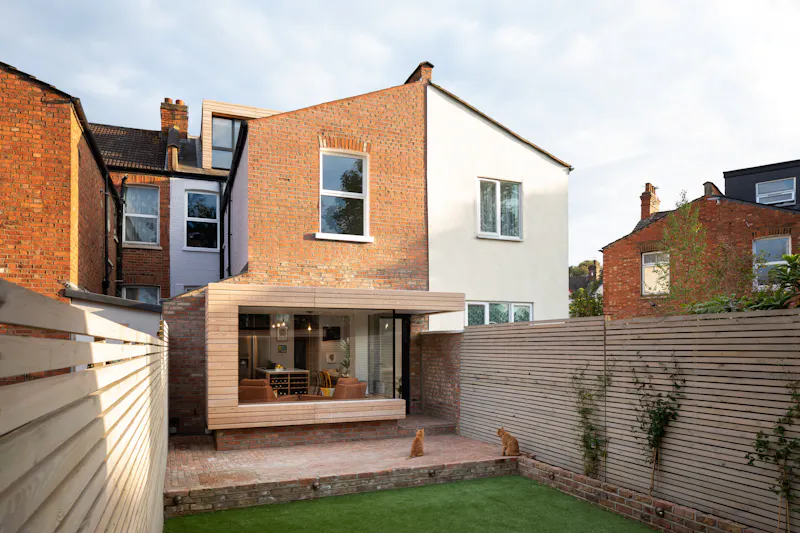 Contemporary Harlesden house, B1890 (photo 19)