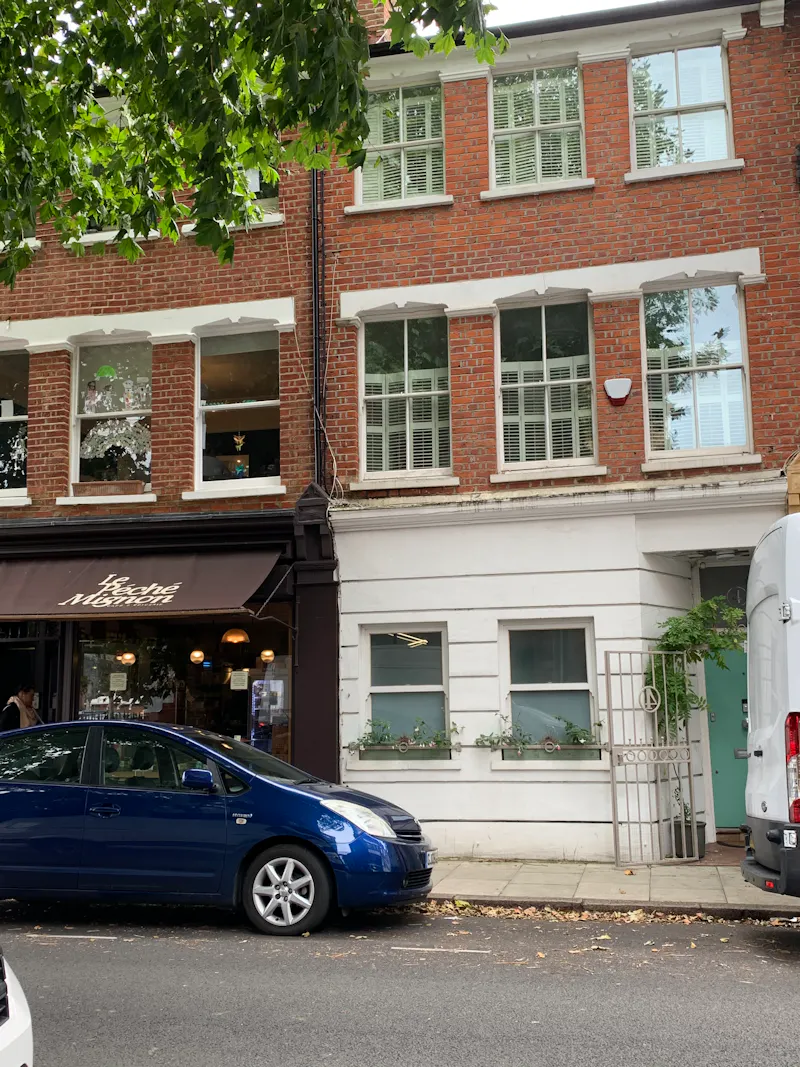 Victorian townhouse Islington, B1925 (photo 1)