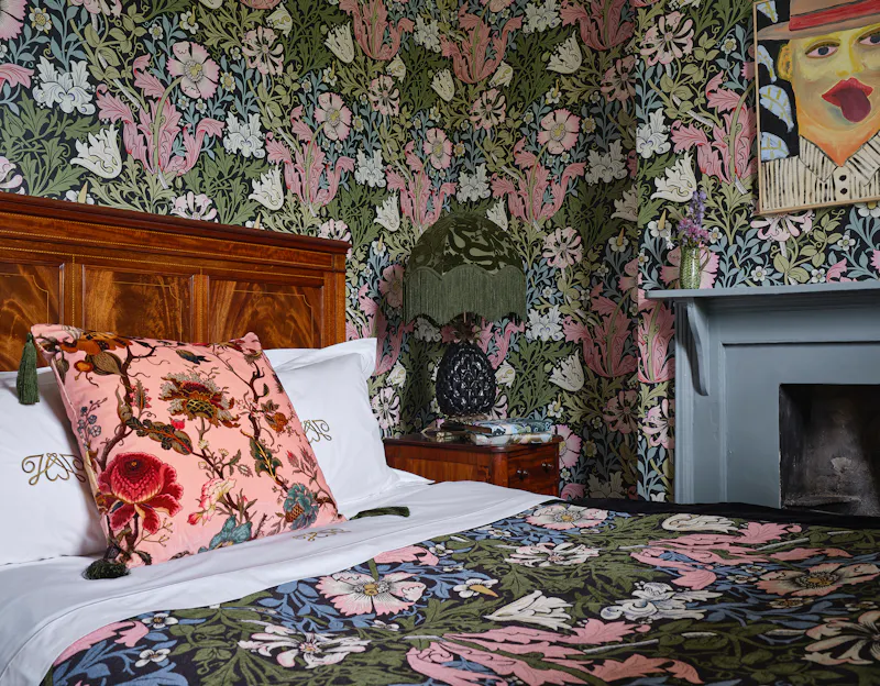 Wallpaper at Cornish castle and gardens, G307 (photo 25)