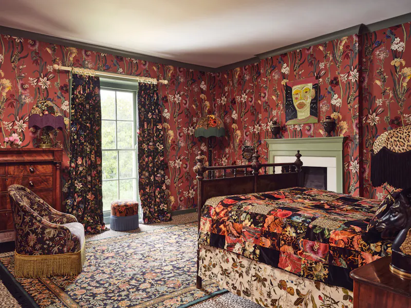 Bedroom at Cornish castle and gardens, G307 (photo 34)
