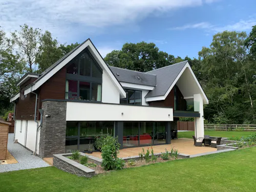 Stylish modern Alton house, D2381