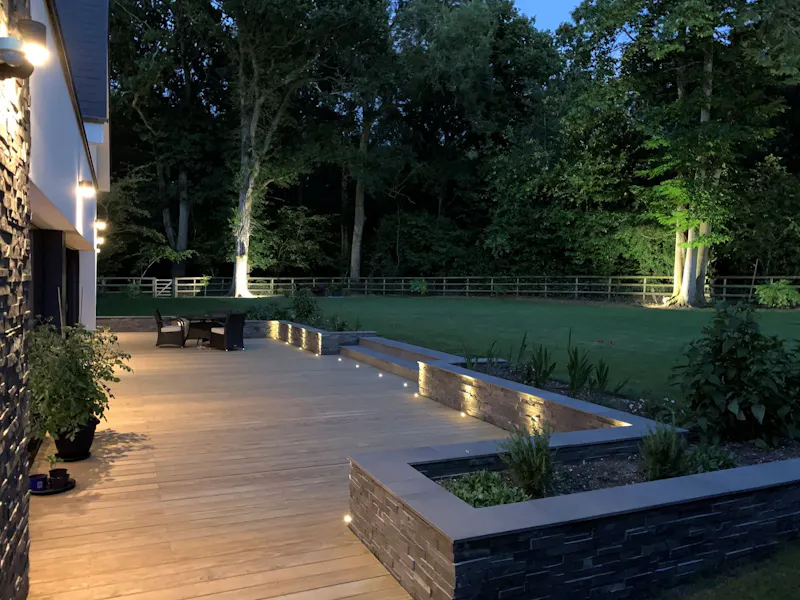 Terrace/Patio at Stylish modern Alton house, D2381 (photo 27)