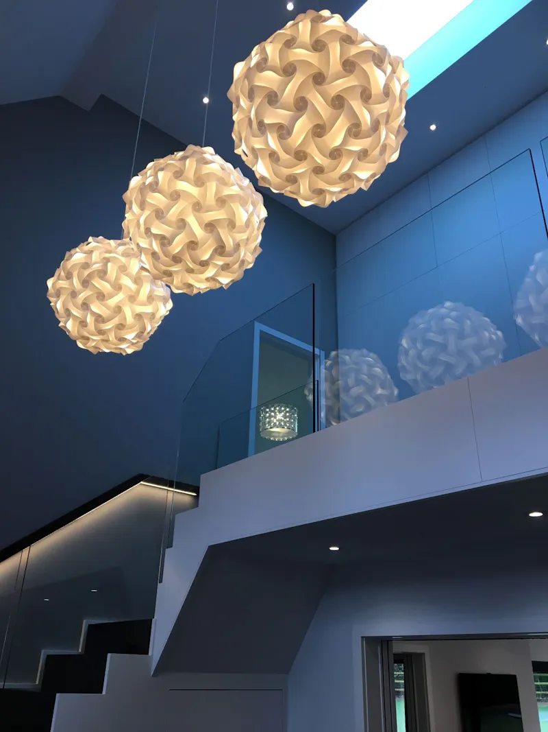 Stylish modern Alton house, D2381 (photo 19)