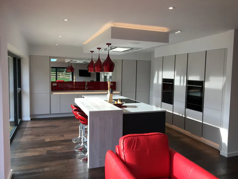 Kitchen island at Stylish modern Alton house, D2381 (photo 4)