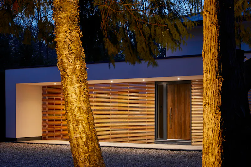 Contemporary Sunningdale house, K461 (photo 2)