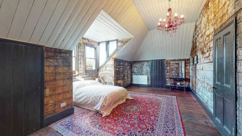 Bedroom at Versatile Sydenham house, B1893 (photo 33)