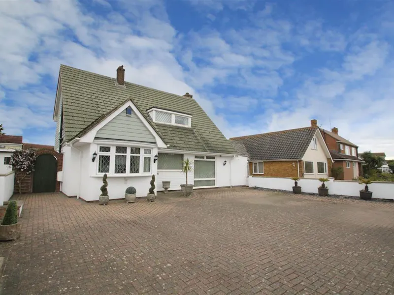 Bungalow in Shoreham-by-Sea, D2578 (photo 1)