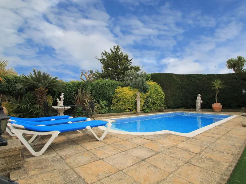 Swimming pool - outdoor at Bungalow in Shoreham-by-Sea, D2578 (photo 48)