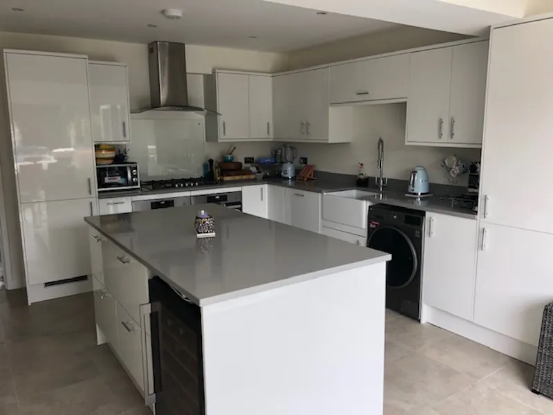 Kitchen at Bungalow in Shoreham-by-Sea, D2578 (photo 2)