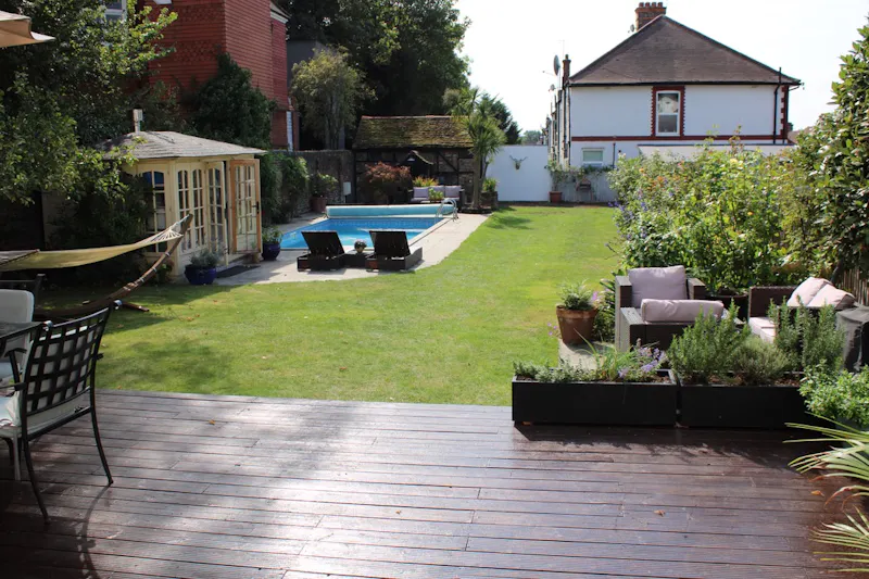 Garden at Streatham Family House, D2471 (photo 14)