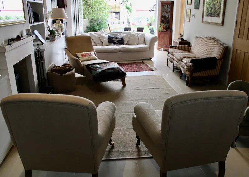 Sitting room at Streatham Family House, D2471 (photo 8)