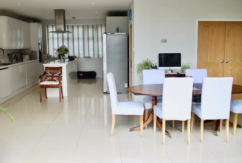 Open plan at Streatham Family House, D2471 (photo 6)