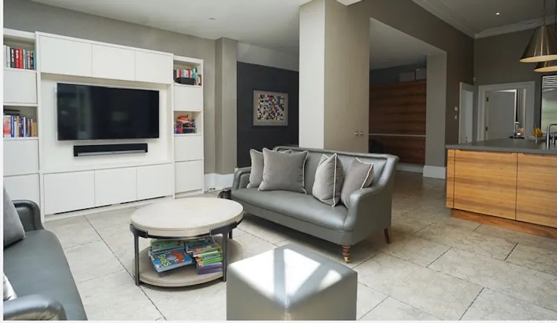 Open plan at Smart Clapham family house, B1894 (photo 24)