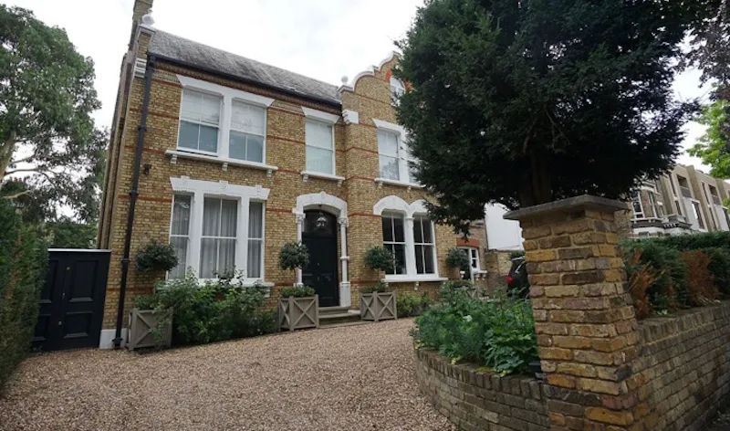 Smart Clapham family house, B1894 (photo 71)