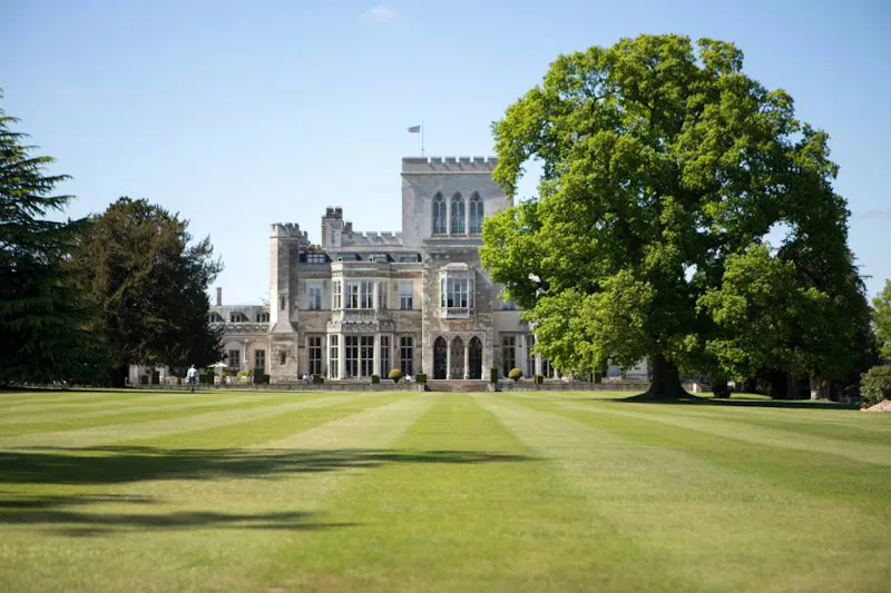Neo-Gothic Berkhamsted estate, G314 (photo 13)