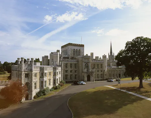 Neo-Gothic Berkhamsted estate, G314