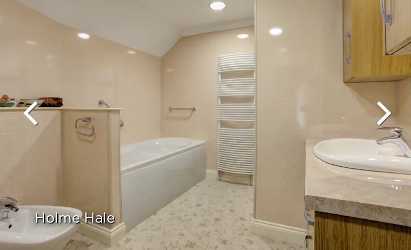 Bathroom at Gothic country house Norfolk, G99 (photo 3)