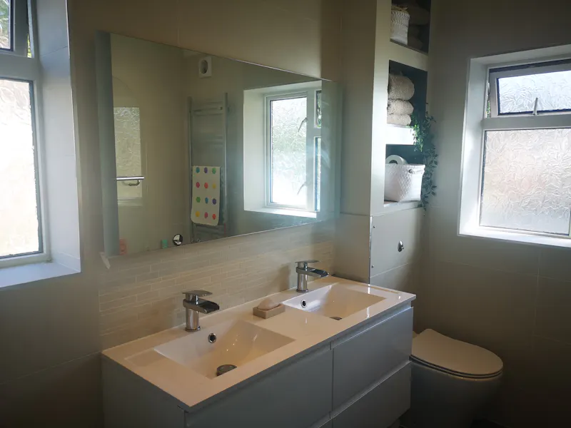 Bathroom at Modern semi in Weybridge , D2530 (photo 14)