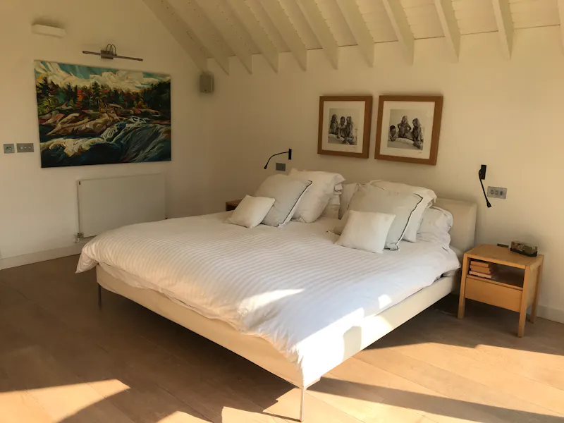 Bedroom at Tudor-style Chobham farmhouse, F901 (photo 25)