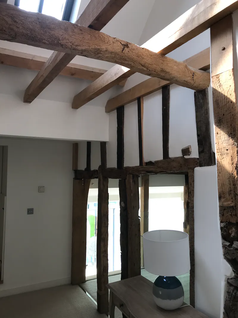 Tudor-style Chobham farmhouse, F901 (photo 11)