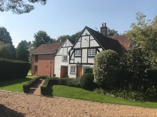 Tudor-style Chobham farmhouse, F901