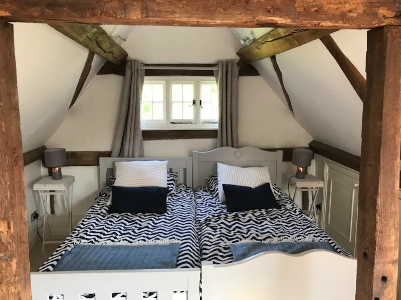 Bedroom at Tudor-style Chobham farmhouse, F901 (photo 20)