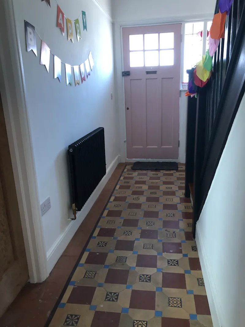 Entrance hall at Modern Kensal Rise home, D2486 (photo 1)