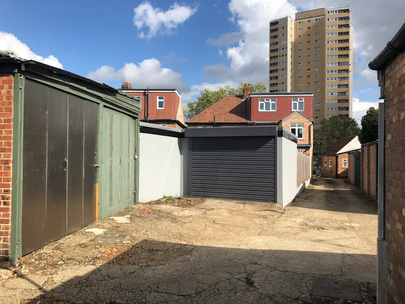 Gym / garage space in Acton , N501 (photo 8)