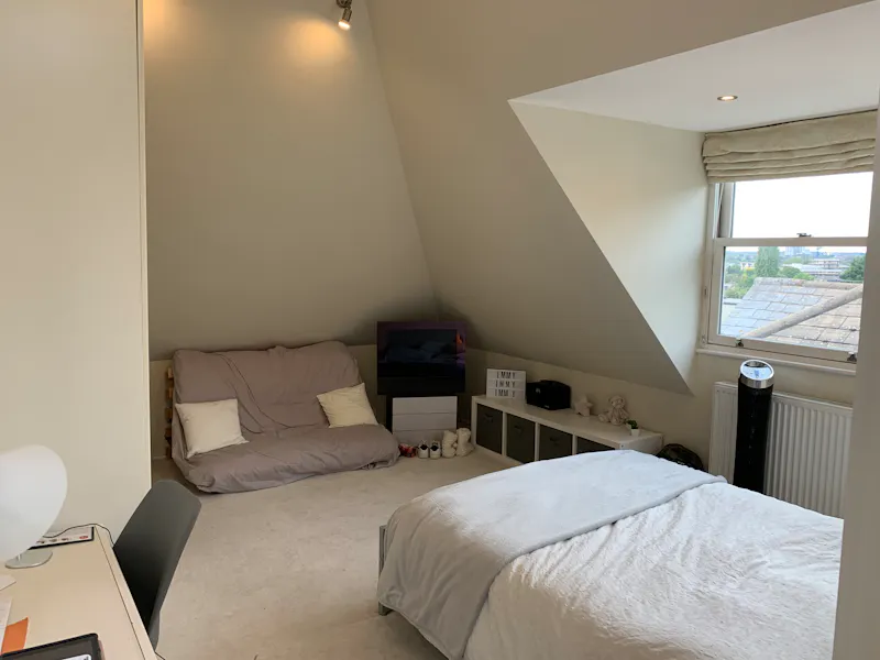Bedroom at Muswell Hill family house, E478 (photo 51)