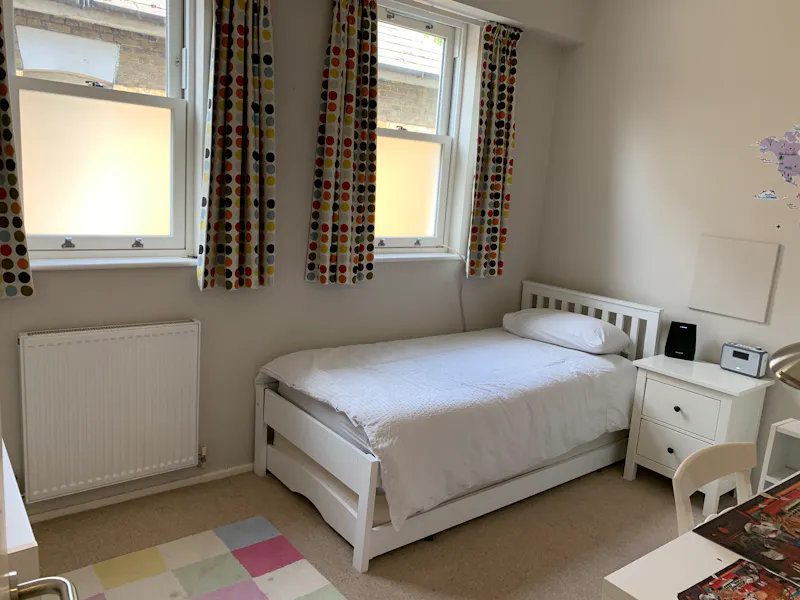 Bedroom at Muswell Hill family house, E478 (photo 31)