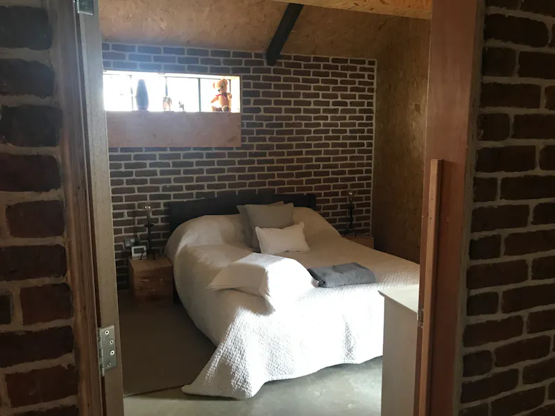 Bedroom at New York-style Chichester loft , F1201 (photo 17)