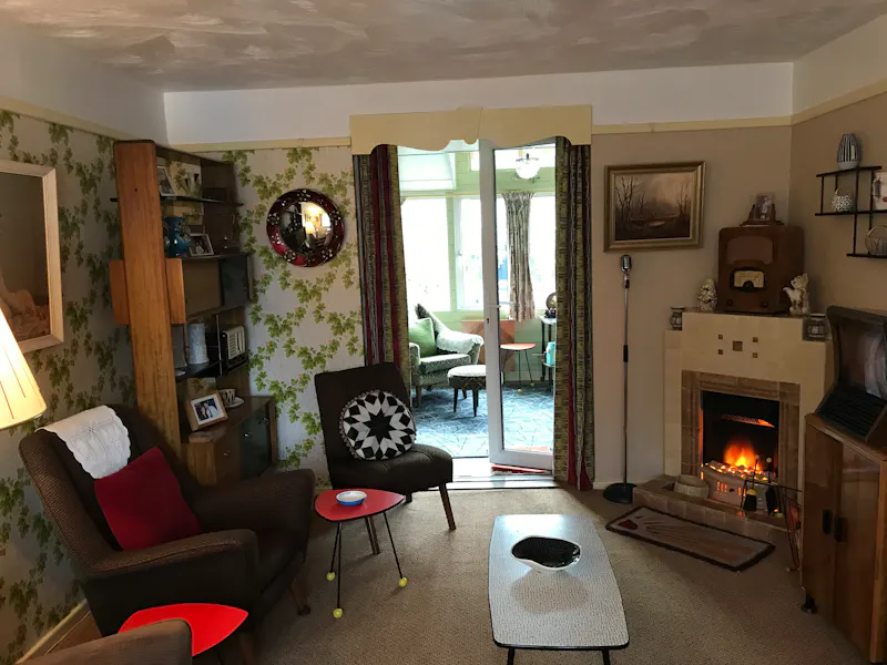 Authentic 50s Welwyn house, D2208 (photo 12)