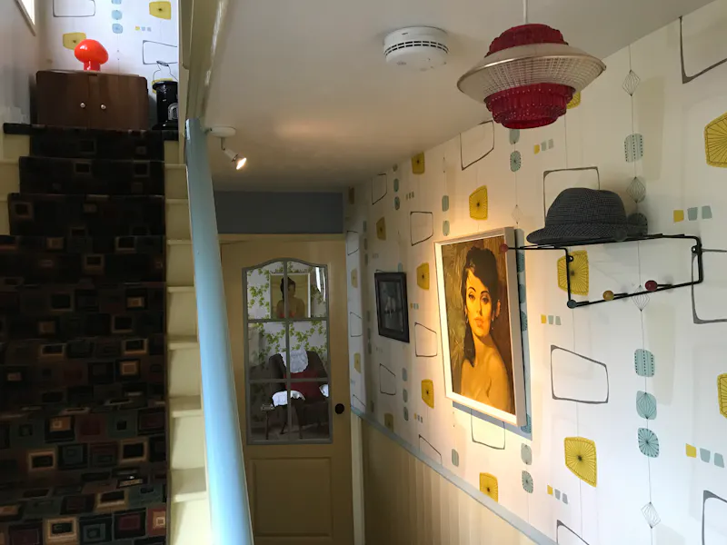 Staircase at Authentic 50s Welwyn house, D2208 (photo 18)
