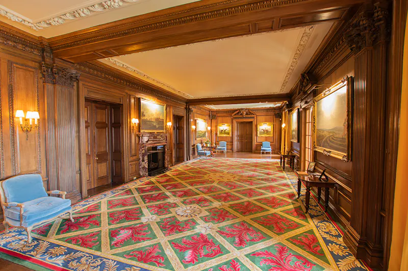 Entrance hall at Authentic Prescot stately home, G315 (photo 3)