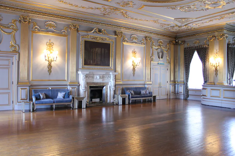 Ballroom at Authentic Prescot stately home, G315 (photo 10)
